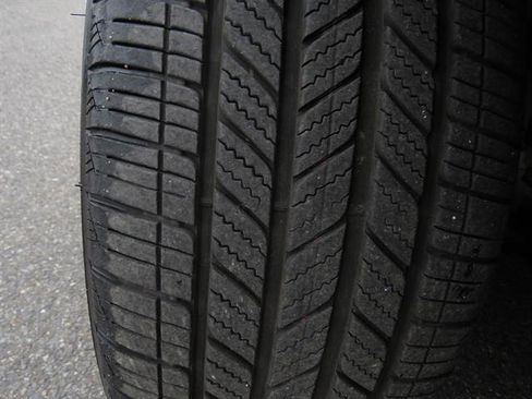 Used 2025 Mercedes-Benz C 300 4MATIC Sedan image 23