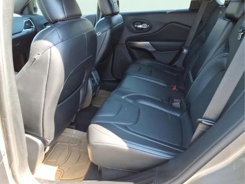 Used 2021 Jeep Cherokee Latitude Lux 80th Anniv w/ Quick Order Package 26U 80TH AWD/4WD image 17
