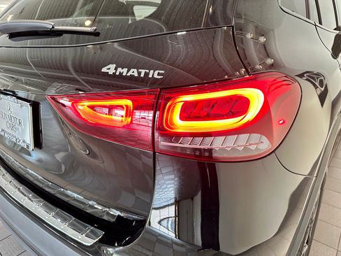 Certified 2022 Mercedes-Benz GLA 250 4MATIC image 35
