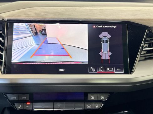 Used 2024 Audi Q4 e-tron Premium Plus image 14