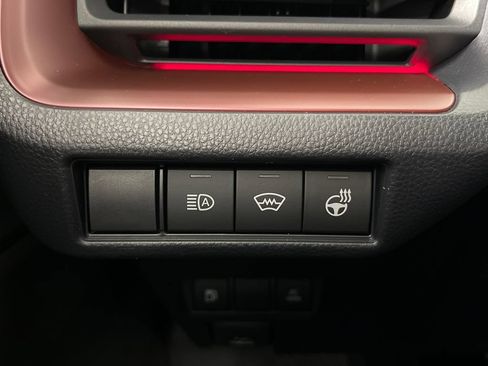 New 2026 Toyota Prius Plug-In Hybrid FWD image 28