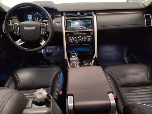 Used 2018 Land Rover Discovery HSE Luxury image 16