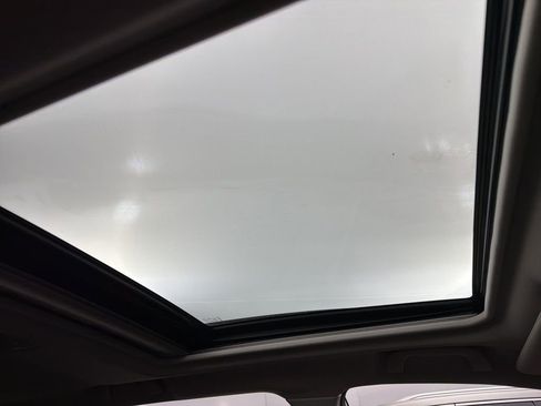 Used 2021 Subaru Forester Touring image 29