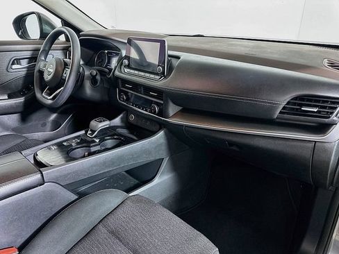 Used 2023 Nissan Rogue SV FWD image 28