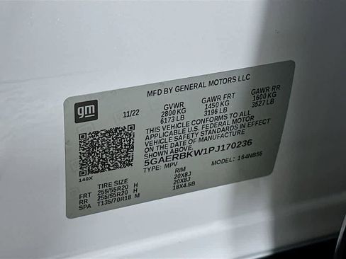 Used 2023 Buick Enclave Essence w/ Sport Touring Edition image 23