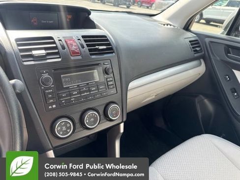Used 2015 Subaru Forester 2.5i w/ Alloy Wheel Package AWD/4WD image 9