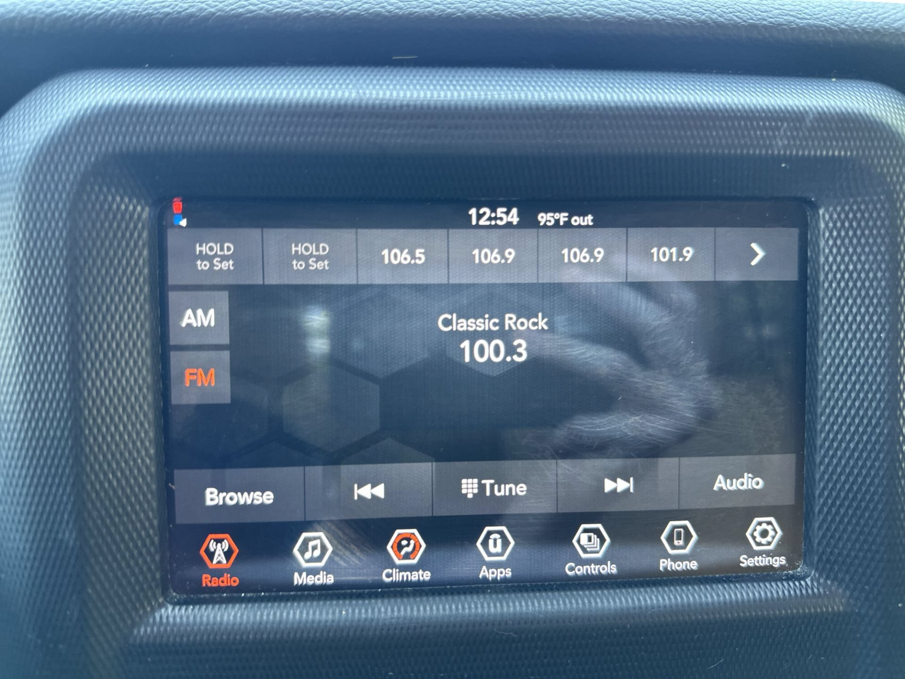 Used 2023 Jeep Gladiator Sport AWD/4WD image 12