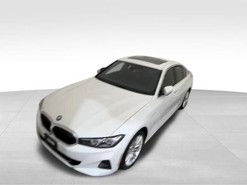 Used 2024 BMW 330e xDrive image 12