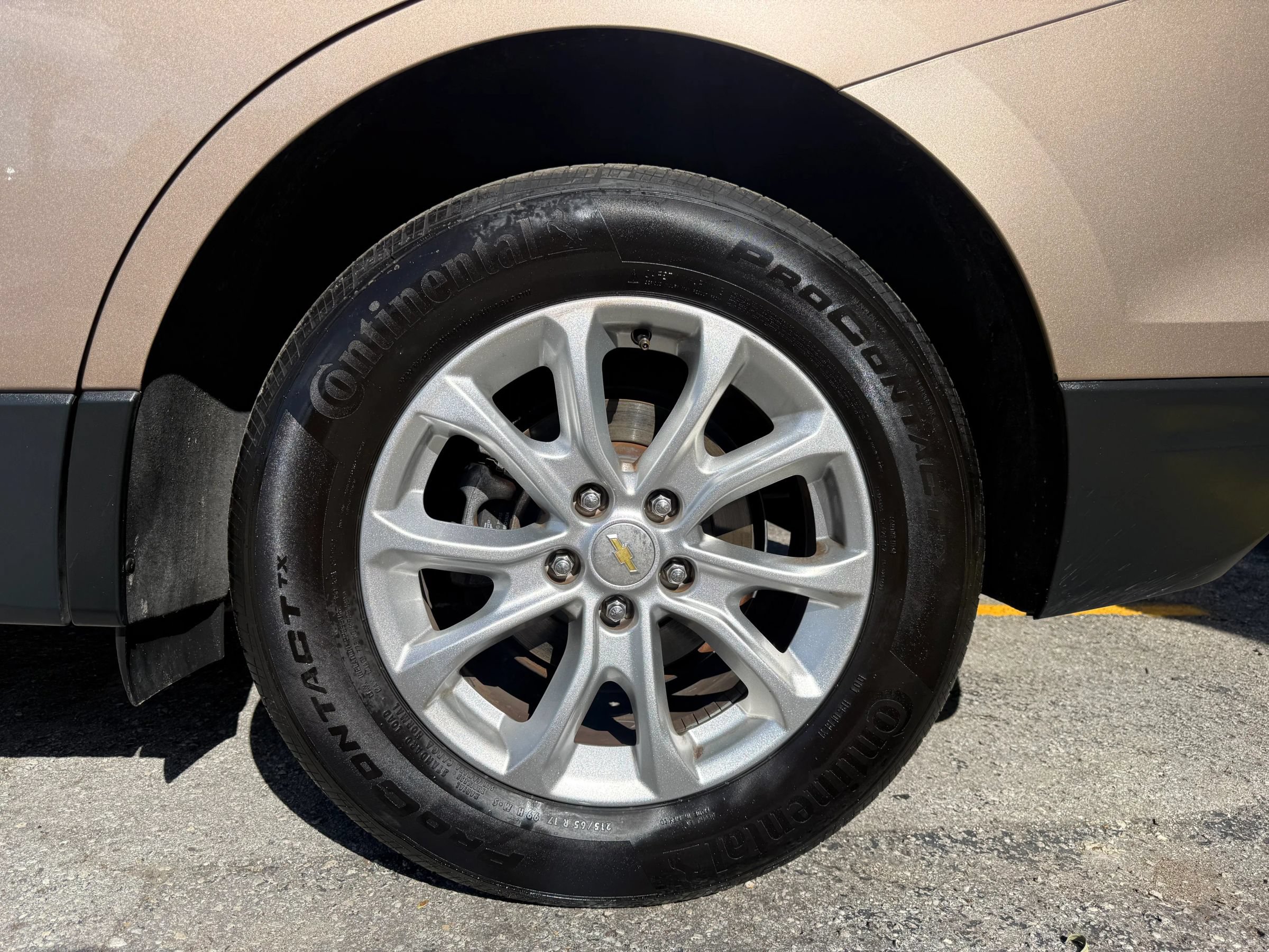 Used 2019 Chevrolet Equinox LS FWD image 18