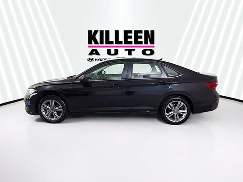 Used 2022 Volkswagen Jetta SE FWD image 4