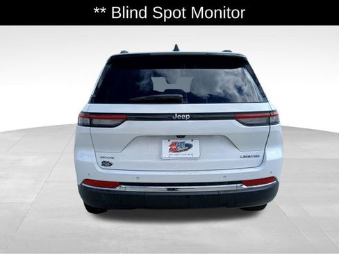 Used 2023 Jeep Grand Cherokee Limited image 4