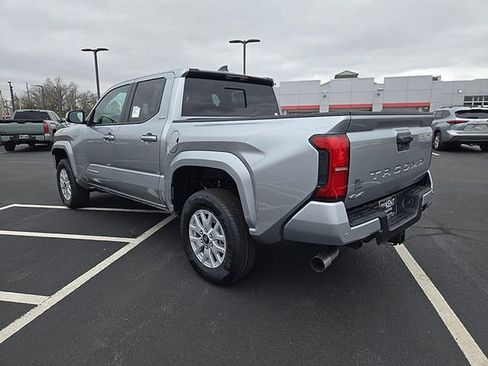 New 2026 Toyota Tacoma SR5 image 7