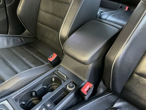 Used 2019 Volkswagen Golf R 4-Door AWD/4WD image 21