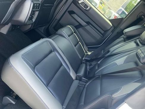 New 2026 Ford Bronco Outer Banks AWD/4WD image 5