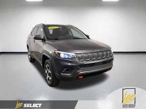 Used 2022 Jeep Compass Trailhawk w/ Trailhawk Elite Group AWD/4WD image 7