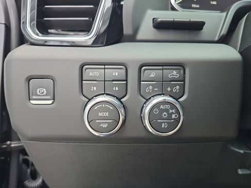 New 2026 GMC Sierra 2500 Denali w/ Denali Reserve Package AWD/4WD image 24
