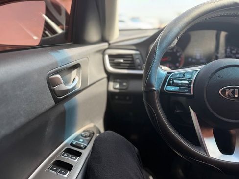 Used 2020 Kia Optima S image 8