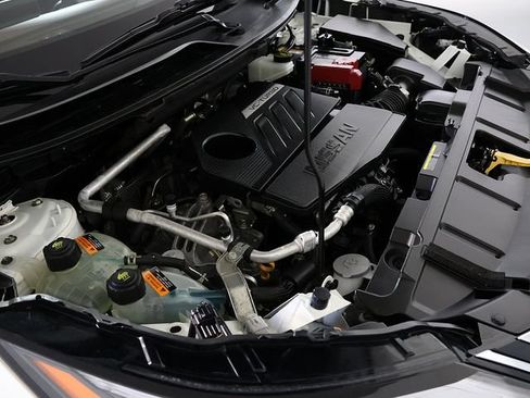 Used 2023 Nissan Rogue SV AWD/4WD image 33
