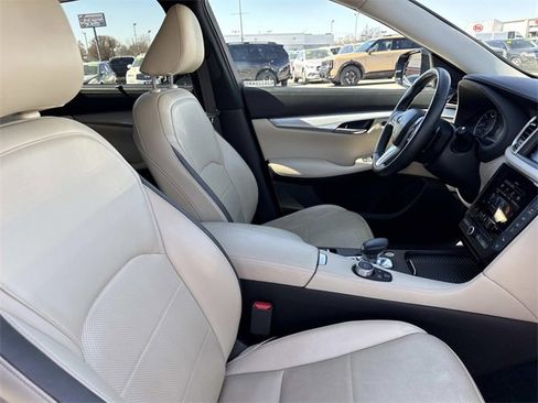 Used 2020 INFINITI QX50 Sensory w/ Proactive Package image 19