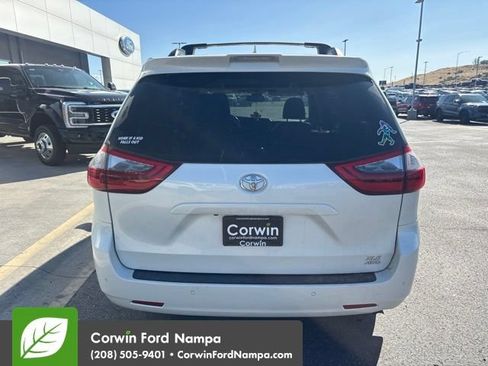 Used 2020 Toyota Sienna XLE w/ XLE Navigation Package AWD/4WD image 6
