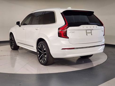 New 2026 Volvo XC90 T8 Plus w/ Protection Package Premier AWD/4WD image 6
