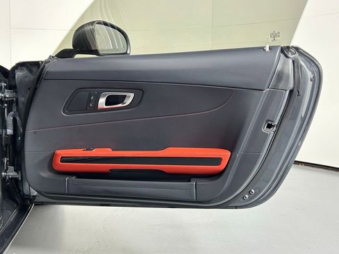 Used 2017 Mercedes-Benz AMG GT Coupe image 11