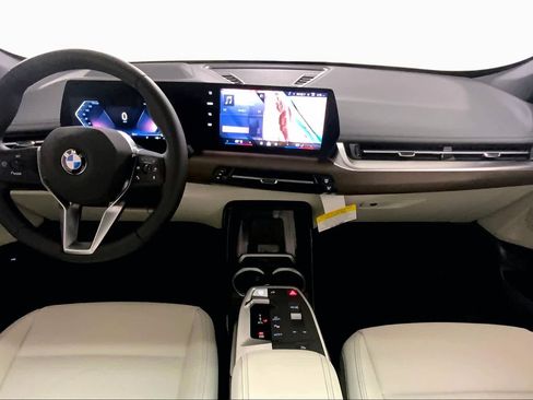 New 2026 BMW X1 xDrive28i w/ Technology Package AWD/4WD image 5