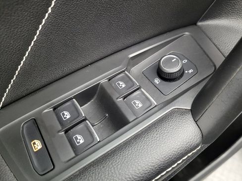 Used 2022 Volkswagen Tiguan SE FWD image 27