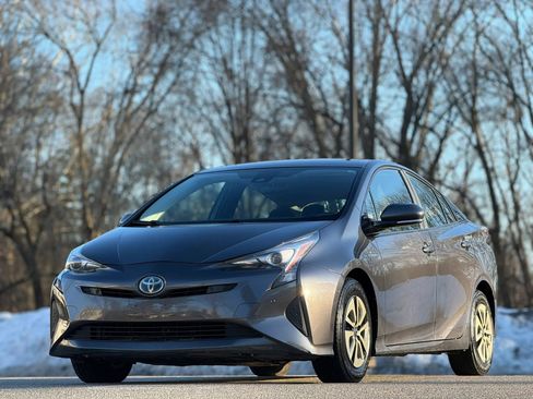 Used 2018 Toyota Prius Two w/ Prius Two Safety Plus Package image 1