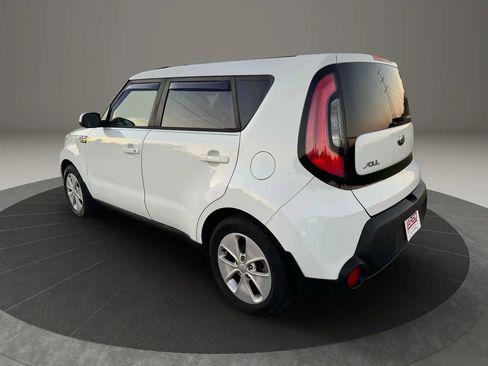Used 2016 Kia Soul FWD image 5