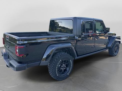 Used 2024 Jeep Gladiator Mojave AWD/4WD image 4