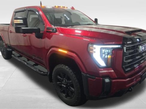 Used 2024 GMC Sierra 2500 AT4 w/ AT4 Preferred Package image 3