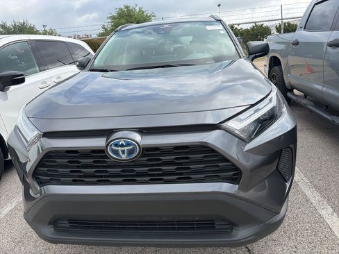 Used 2024 Toyota RAV4 LE AWD/4WD image 2