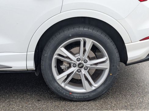 Used 2022 Audi Q3 2.0T Premium Plus w/ Premium Plus Package image 11