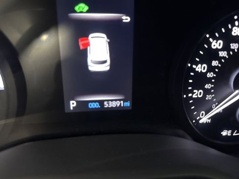 Used 2021 Toyota Sienna XSE image 39