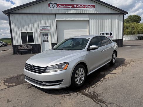 Used 2012 Volkswagen Passat 2.5 S FWD image 1