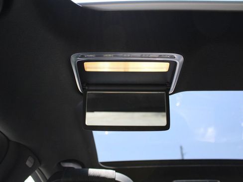 Used 2016 Mercedes-Benz S 550 Sedan image 31