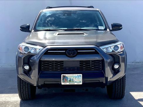 Used 2021 Toyota 4Runner Venture AWD/4WD image 6
