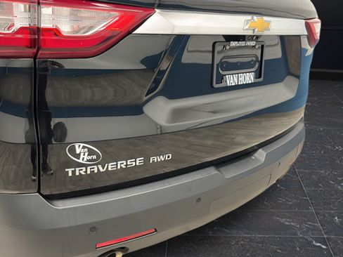 Used 2019 Chevrolet Traverse LT AWD/4WD image 35