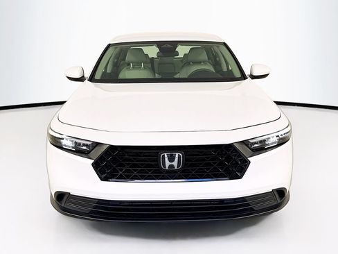 Used 2023 Honda Accord LX image 2