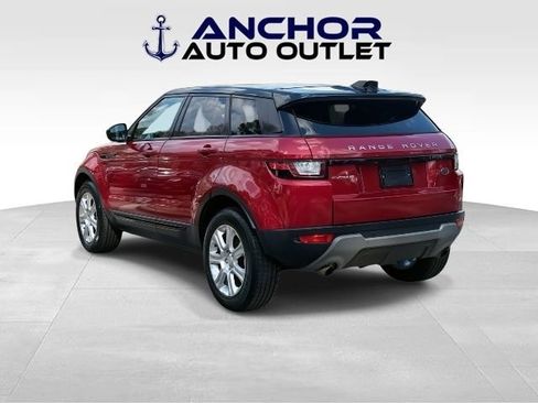 Used 2017 Land Rover Range Rover Evoque SE Premium image 4