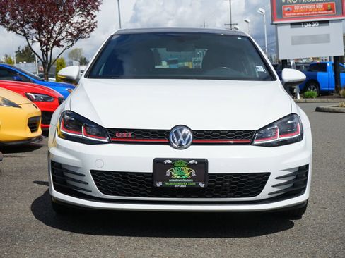 Used 2017 Volkswagen GTI SE image 7
