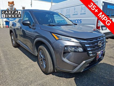 Used 2024 Nissan Rogue S AWD/4WD image 2