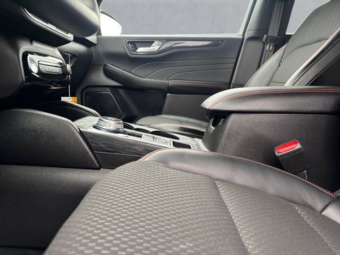 Used 2024 Ford Escape ST-Line w/ Tech Pack #1 image 22