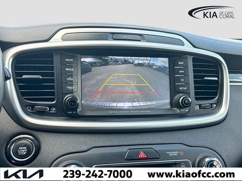 Used 2019 Kia Sorento SX image 35