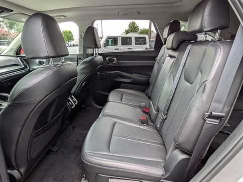 Used 2024 Kia Sorento S w/ Panoramic Sunroof Package FWD image 16