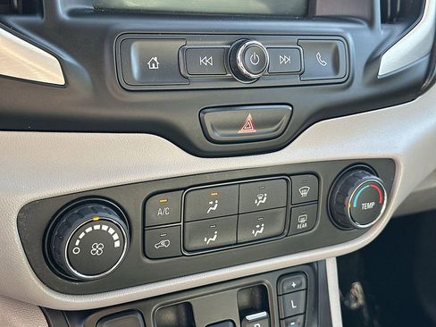 Used 2021 GMC Terrain SLE AWD/4WD image 38