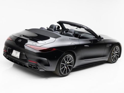 Used 2022 Mercedes-Benz SL 63 AMG 4MATIC w/ AMG Aerodynamic Package image 3