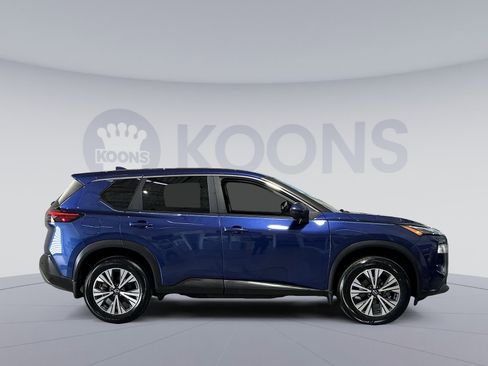 Used 2022 Nissan Rogue SV image 17