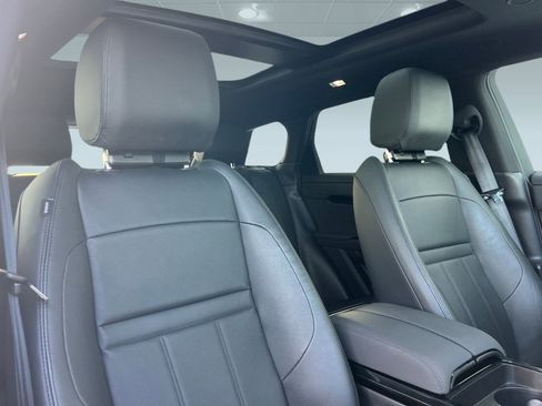 Used 2024 Land Rover Range Rover Evoque Dynamic SE image 32